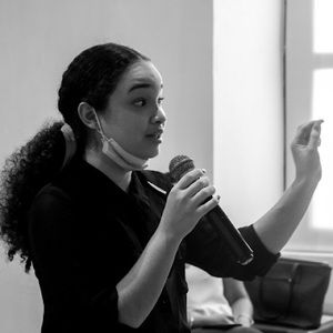 Meet your Posher, Valeria